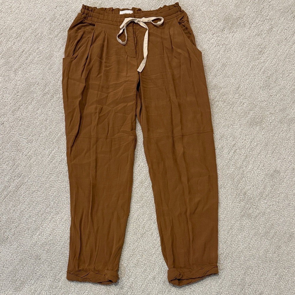 Aritzia Women’s Cognac Casual Pants